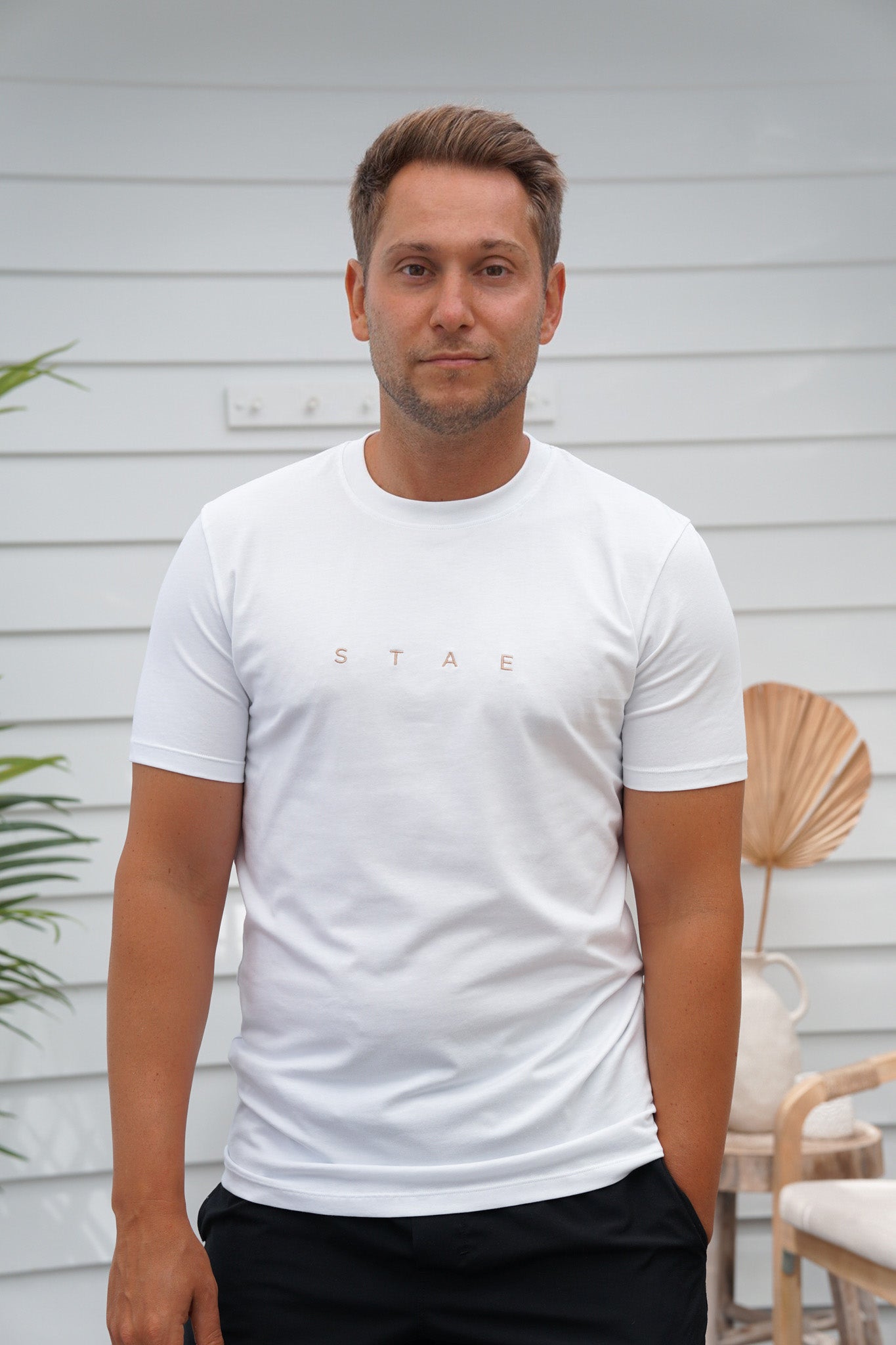 COLLECTIVE TEE - BEIGE ON WHITE